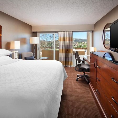 Sheraton Agoura Hills Hotel Dış mekan fotoğraf