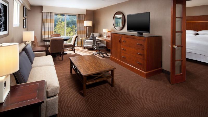 Sheraton Agoura Hills Hotel Dış mekan fotoğraf